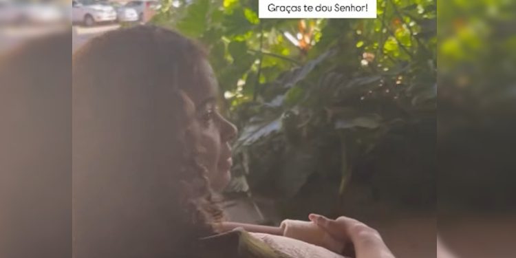 Jovem atropelada por sargento vai para casa após 2 semanas internada