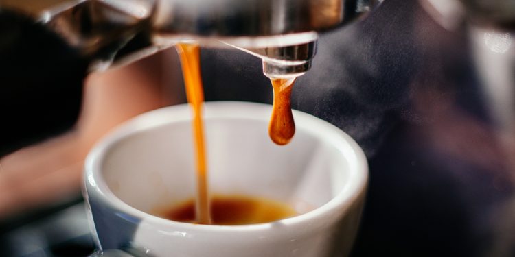 Cientistas acham novo benefício do café ligado à saúde do organismo