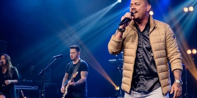 Cantor sertanejo é encontrado morto dentro de casa no DF