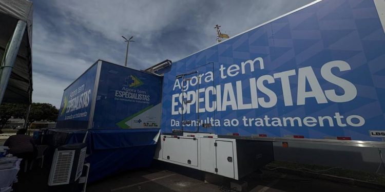 Carreta para atendimentos de saúde da mulher chega ao Gama