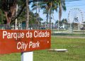 Lazer ilhado: cercas no Parque da Cidade impedem acesso de pedestres