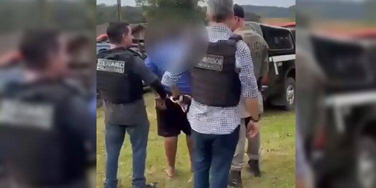 Crianças entregues a traficantes por dívida de drogas são resgatadas