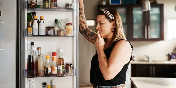 Food noise: conheça fenômeno que faz o cérebro pedir comida sem fome