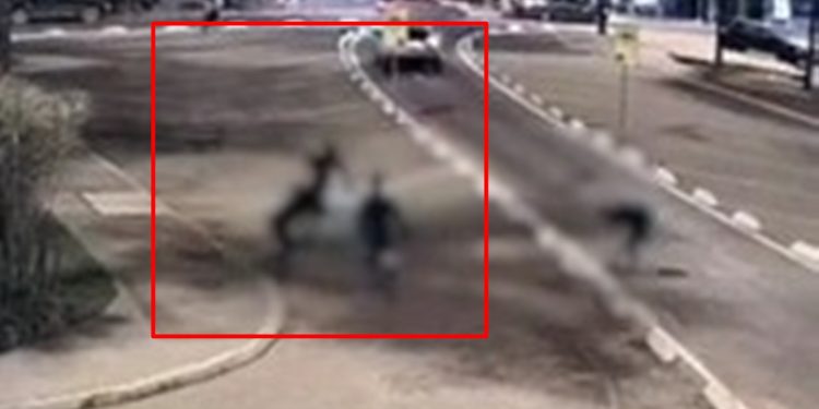 Polícia prende casal que matou homem em frente a shopping no DF. Veja vídeo