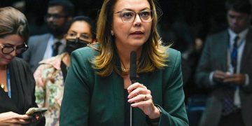 Senadora do DF e Galípolo falam sobre situação de servidores do BRB