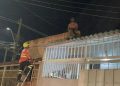 Homem foge para telhado de casa após agredir os dois filhos no DF