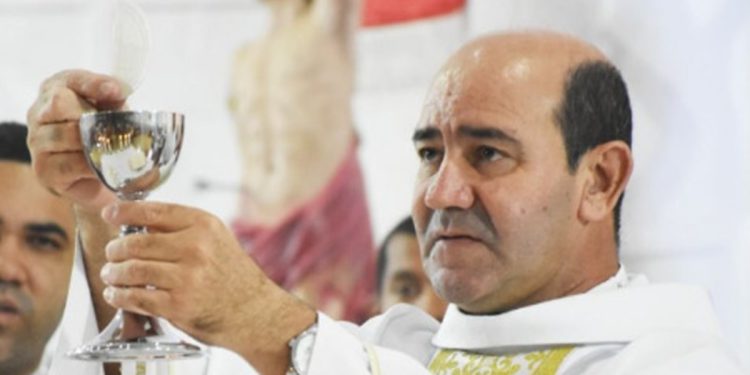 Saiba quem era o padre que morreu após parada cardíaca no Dia das Mães