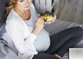 Grávidas podem comer qualquer coisa? Saiba qual é o limite do desejo