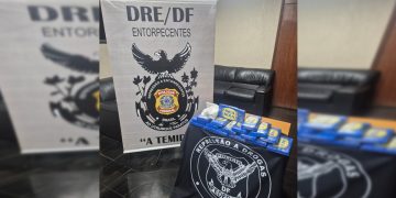 PF prende 2 homens com 20 kg de cocaína dentro de carro em Planaltina