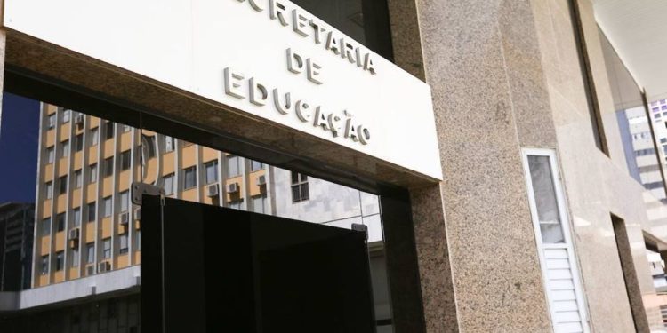 O que diz a Secretaria de Educação sobre ameaças em escola do DF