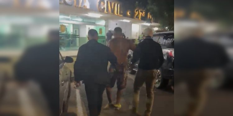 Homem é preso após quebrar dedos de mulher a pauladas no DF. Veja vídeo