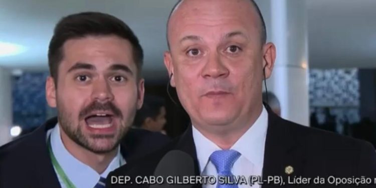 “Anistia é o caralho”: demitido por Motta, assessor de Janones que invadiu entrevista é indiciado. Veja vídeo