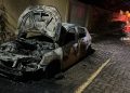 Incêndio destrói dois veículos e mobiliza bombeiros no DF