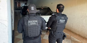 PCGO prende 10 pessoas e bloqueia R$ 103 milhões de facção do tráfico