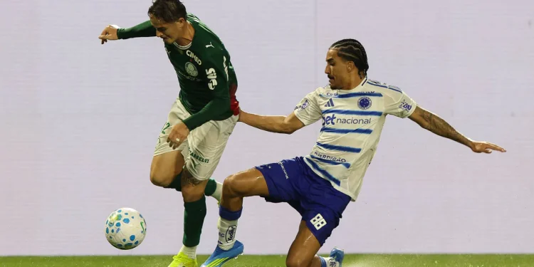 Torcedores elegem Khellven como maior decepção do Palmeiras no primeiro semestre
