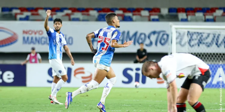 Veja as fotos do confronto entre Paysandu e Anápolis pela final da Copa Verde
