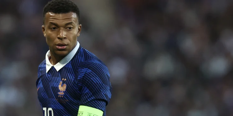 Mbappé passa em branco, e França toma virada da Costa do Marfim