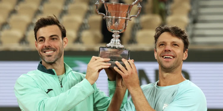 Granollers e Zeballos conquistam bicampeonato nas duplas em Roland Garros