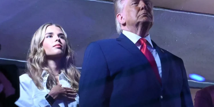 Trump é vaiado no Madison Square Garden antes do terceiro jogo pelas finais da NBA
