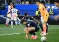 Bobadilla faz contra, EUA goleia o Paraguai e estreia com vitória na Copa