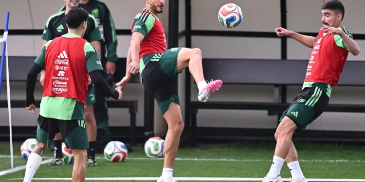 México e Coreia do Sul se enfrentam em Guadalajara pela liderança do Grupo A da Copa