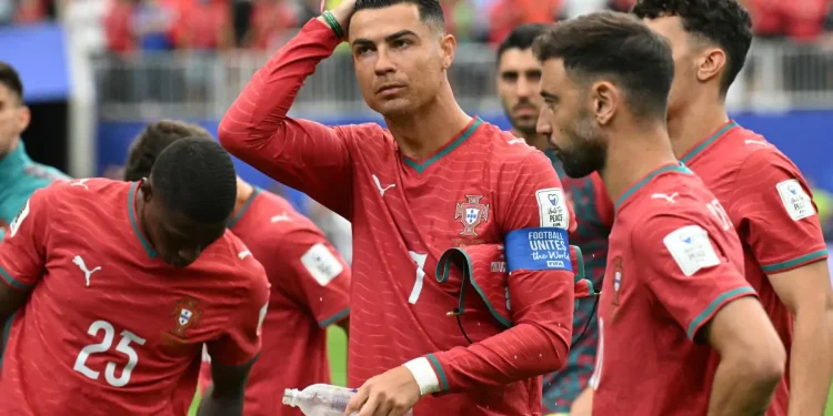 “Ele não é mais o mesmo jogador de antes”, diz meia congolês Makau sobre Cristiano Ronaldo