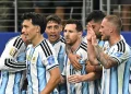 Messi faz história, lidera vitória contra Áustria e leva Argentina ao mata-mata da Copa