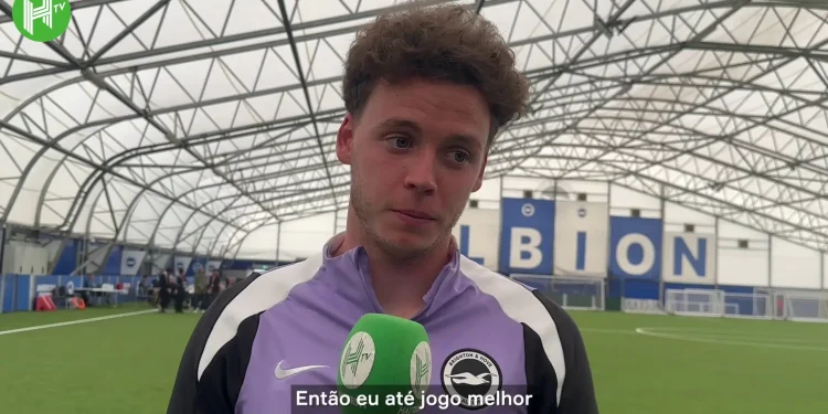 Meia da Bélgica, De Cuyper exalta Doku como um dos melhores pontas do mundo