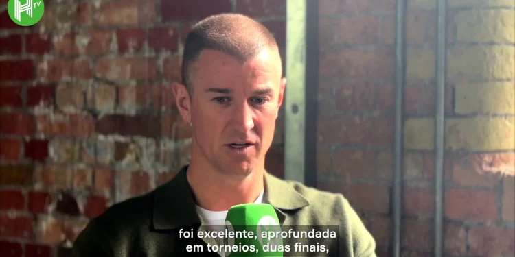 Joe Hart: “Seleção inglesa para a Copa do Mundo é tão boa quanto qualquer outra”