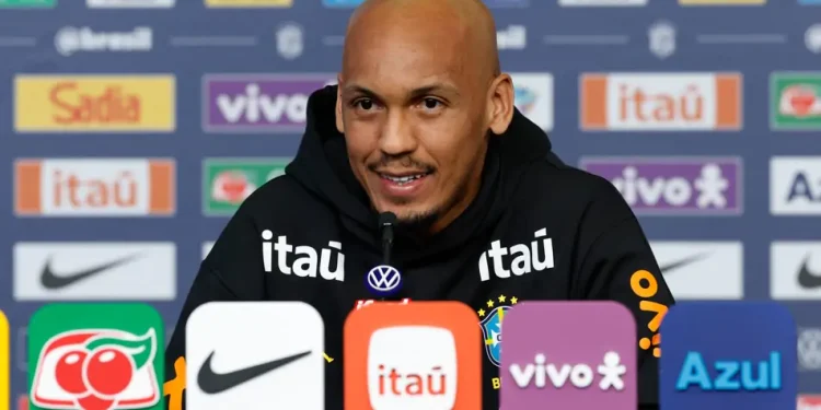 Fabinho tem confiança na Seleção na Copa e aponta evolução após ida à Arábia Saudita