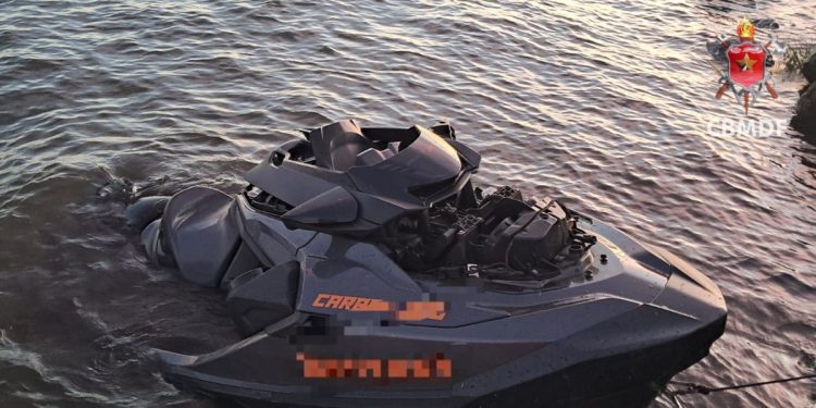 Acidente com jet ski deixa mulher gravemente ferida no Lago Paranoá