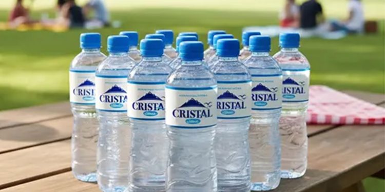 Bactéria encontrada na água Crystal é a mesma achada em produtos Ypê