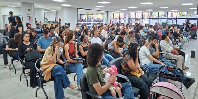 Centro de atendimento ao eleitor no DF altera horário de funcionamento