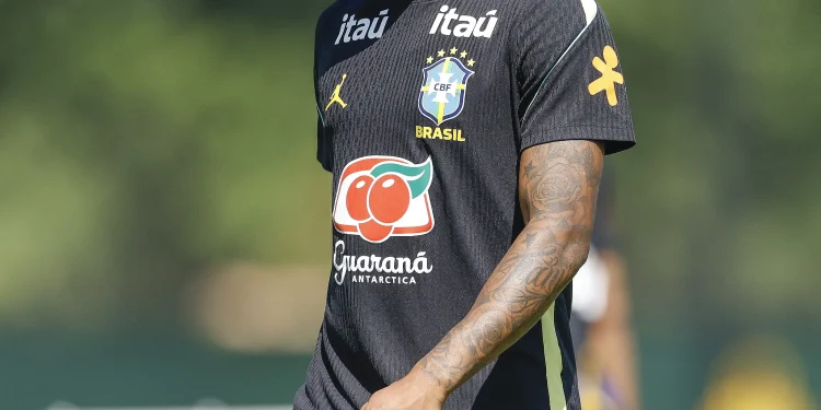 Veja fotos do último treino da Seleção Brasileira antes de enfrentar o Egito