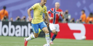 Atuações do Brasil: Bruno Guimarães é vilão, e defesa cochila diante de Haaland em eliminação