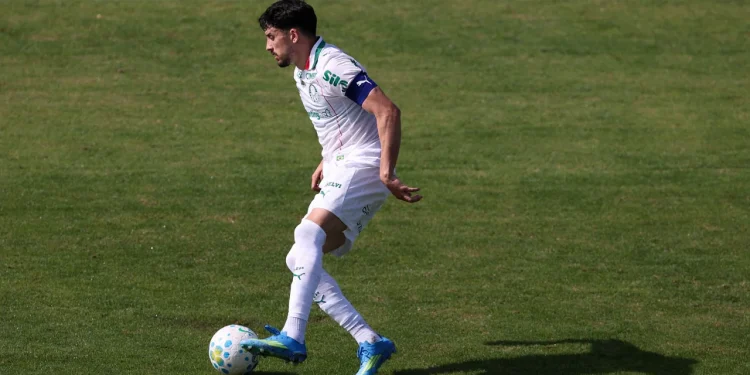 Piquerez celebra retorno após lesão e destaca competitividade do Palmeiras em jogo-treino