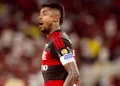 Flamengo repudia ataques racistas contra Bruno Henrique em amistoso com River Plate