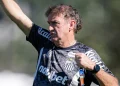 Santos x União São João em amistoso: onde assistir ao vivo, histórico e desfalques