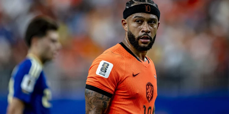 Entenda por que renovação de Memphis com o Corinthians ainda não avançou
