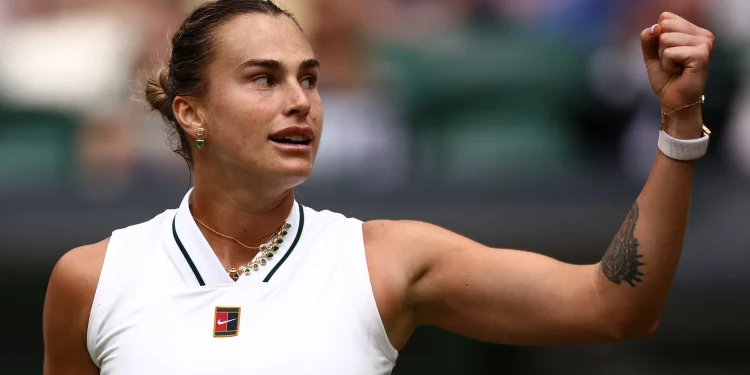 Sabalenka vence e segue firme em Wimbledon