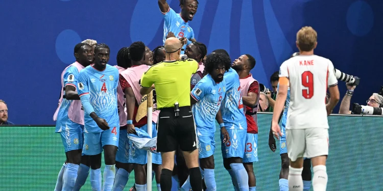 Seleção da RD do Congo mostrou a ‘resiliência’ de seu país contra a Inglaterra, diz treinador