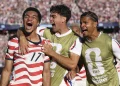Estados Unidos vencem Bósnia com um a menos e pegam a Bélgica nas oitavas