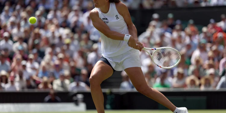 Swiatek se classifica para terceira rodada de Wimbledon