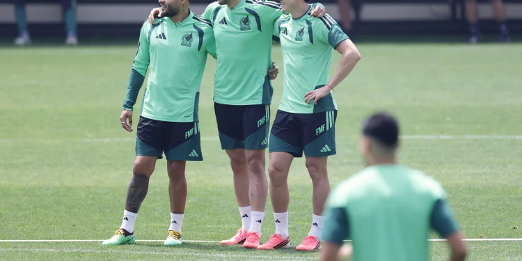 México enfrenta Inglaterra com a esperança de mudar sua história em Copas do Mundo