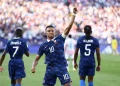 Mbappé decide, França vence Paraguai e reeditará semifinal da Copa de 2022