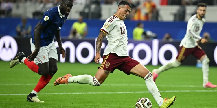 Veja fotos do confronto entre França e Espanha pelas semifinais da Copa do Mundo