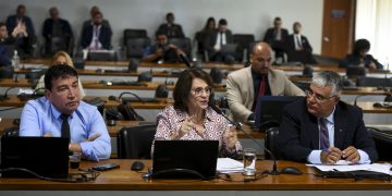 PL do homeschooling: bancada conservadora pressiona por votação no Senado