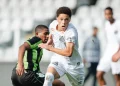 Com gol no fim, Santos vence América-MG e entra no G8 do Brasileirão sub-17
