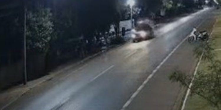 Criança de 4 anos morre após motorista bater em carro da família em MT