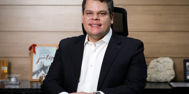 Neoenergia sob novo comando: sai Frederico Candian e entra André Santos